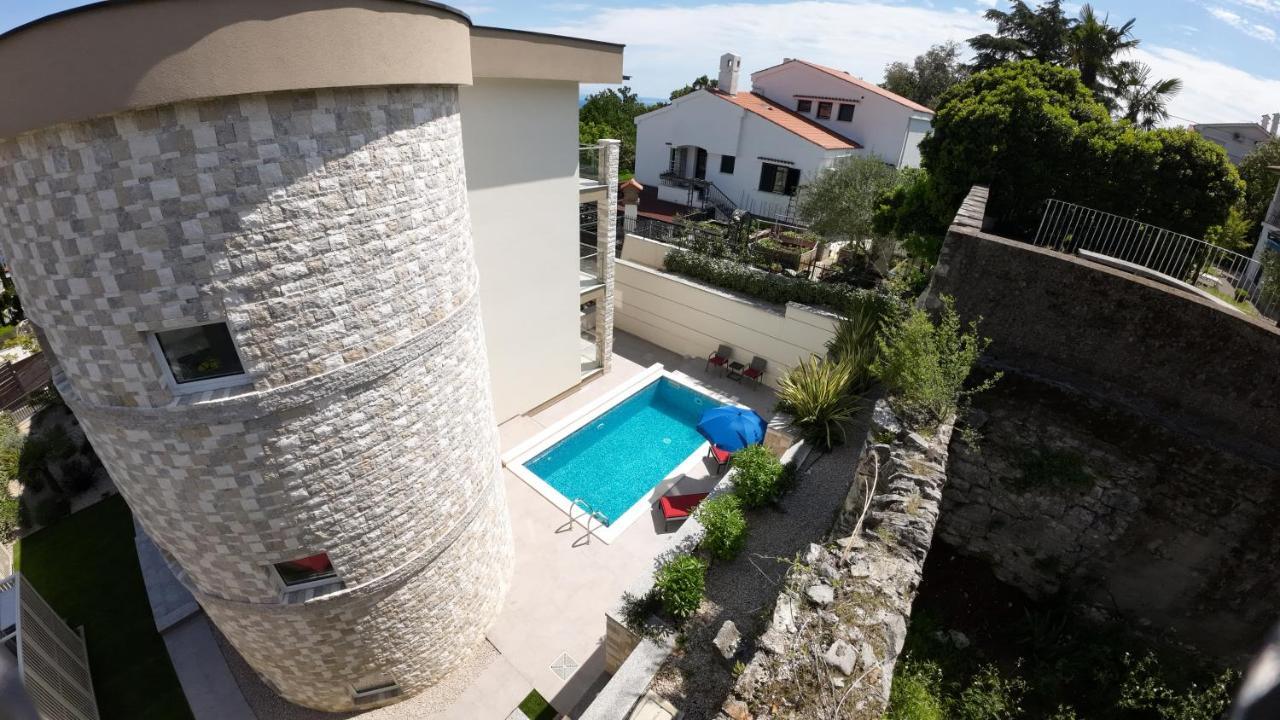 Villa Sunny Icici- Apartment Sky Exterior photo